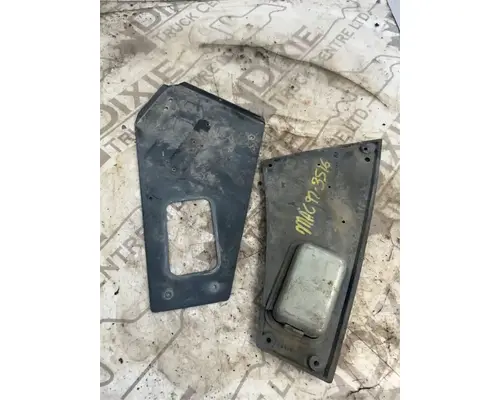 Mack RB688S Dash Assembly