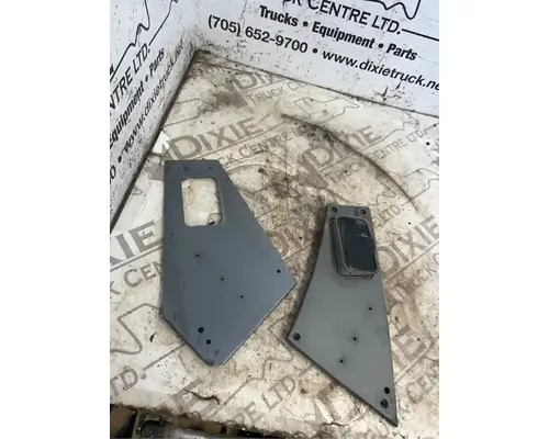 Mack RB688S Dash Assembly