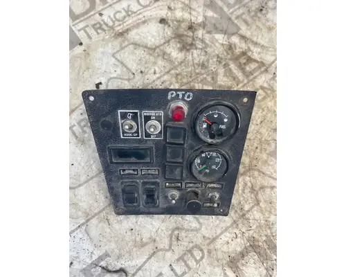 Mack RB688S Dash Assembly