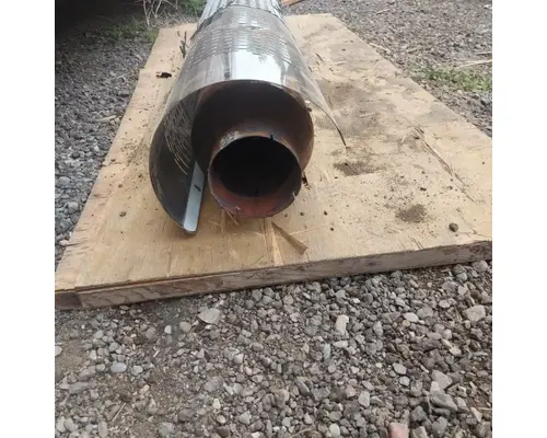 Mack RB688S Exhaust Pipe