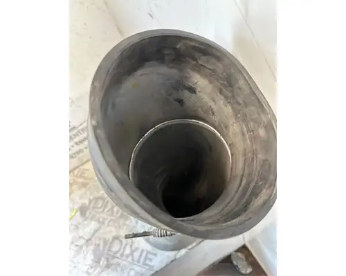 Mack RB688S Exhaust Pipe