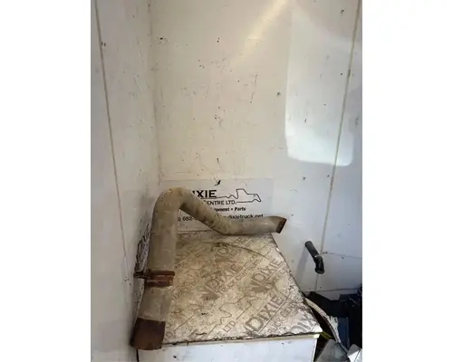 Mack RB688S Exhaust Pipe