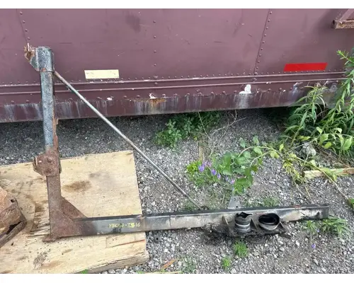 Mack RB688S Exhaust Pipe