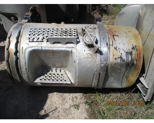 Mack RB688S Fuel Tank