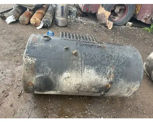 Mack RB688S Fuel Tank