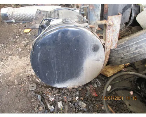 Mack RB688S Fuel Tank