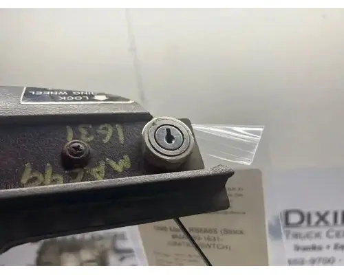 Mack RB688S Ignition Switch