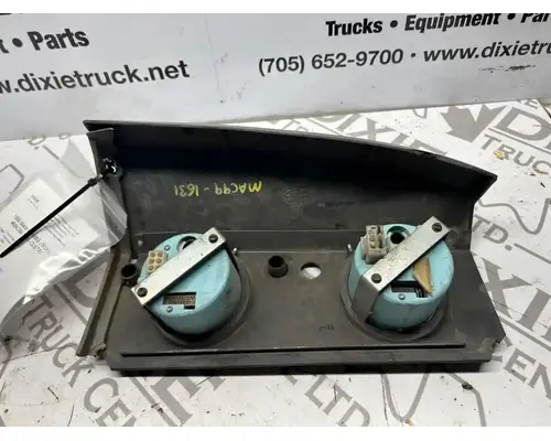 Mack RB688S Instrument Cluster