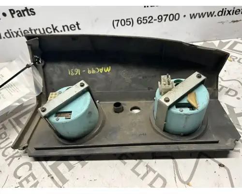 Mack RB688S Instrument Cluster