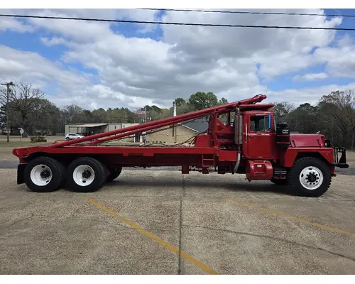 Mack RD600 SERIES Complete Vehicle