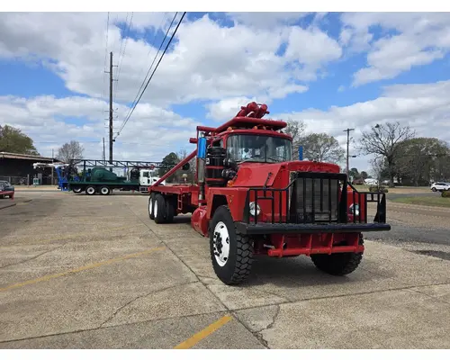 Mack RD600 SERIES Complete Vehicle