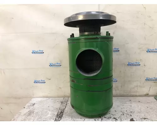 Mack RD600 Air Cleaner