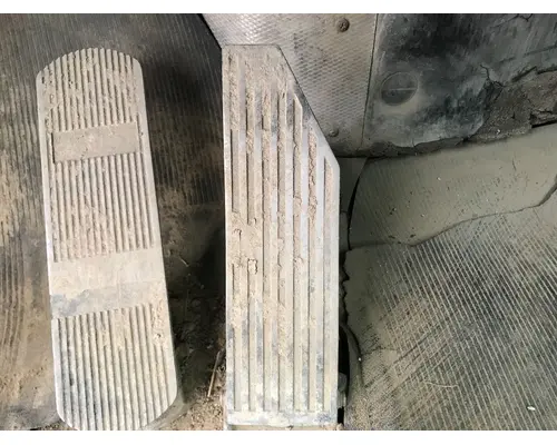 Mack RD600 Body, Misc. Parts