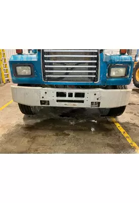 Mack RD600 Bumper Assembly, Front