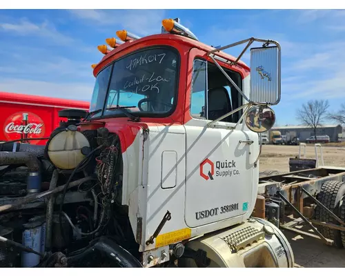 Mack RD600 Cab Assembly