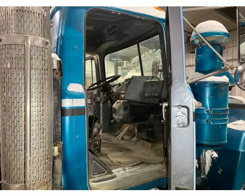 Mack RD600 Cab Assembly