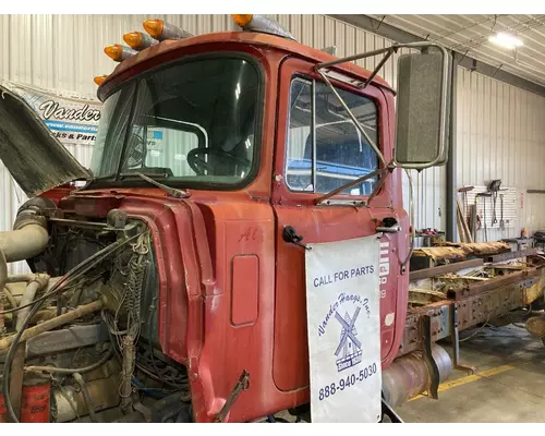 Mack RD600 Cab Assembly