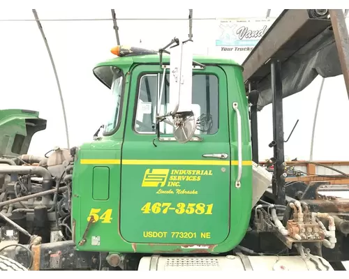 Mack RD600 Cab Assembly