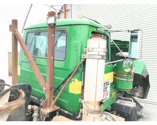 Mack RD600 Cab Assembly