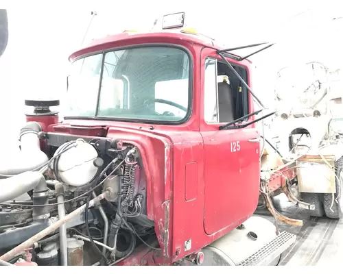 Mack RD600 Cab Assembly