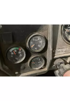 Mack RD600 Dash Assembly