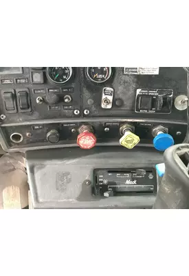 Mack RD600 Dash Panel