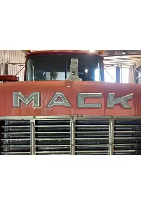 Mack RD600 Hood