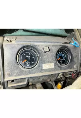 Mack RD600 Instrument Cluster