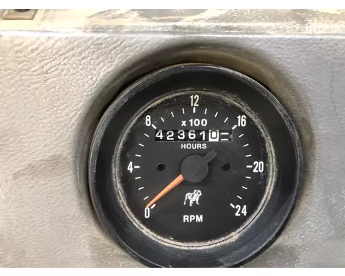 Mack RD600 Instrument Cluster