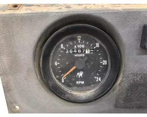 Mack RD600 Instrument Cluster