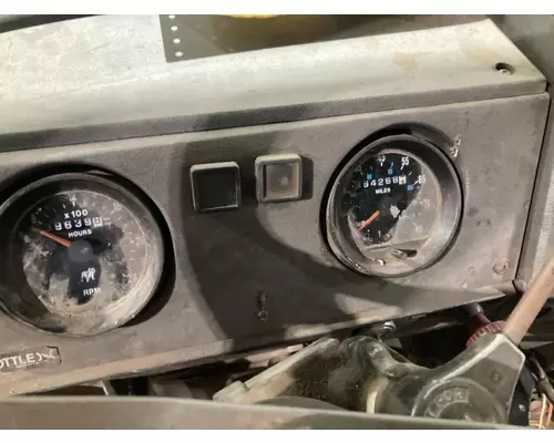 Mack RD600 Instrument Cluster