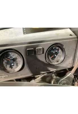 Mack RD600 Instrument Cluster