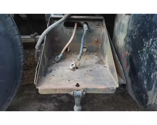 Mack RD685S Battery Box