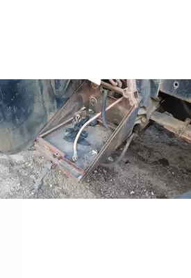 Mack RD685S Battery Box