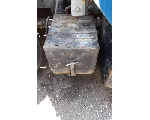 Mack RD685S Battery Box