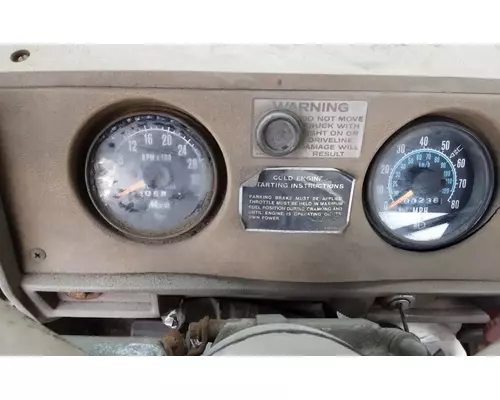 Mack RD685S Instrument Cluster