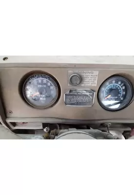 Mack RD685S Instrument Cluster