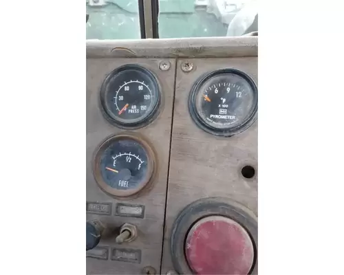 Mack RD685S Instrument Cluster