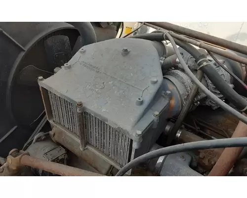Mack RD685S Intercooler