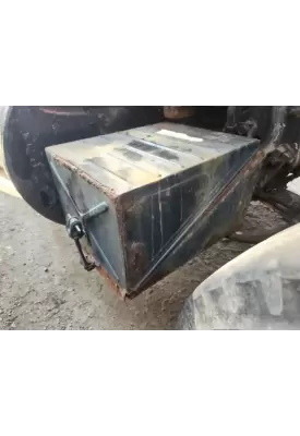 Mack RD686SX Battery Box