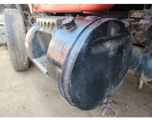 Mack RD686SX Fuel Tank