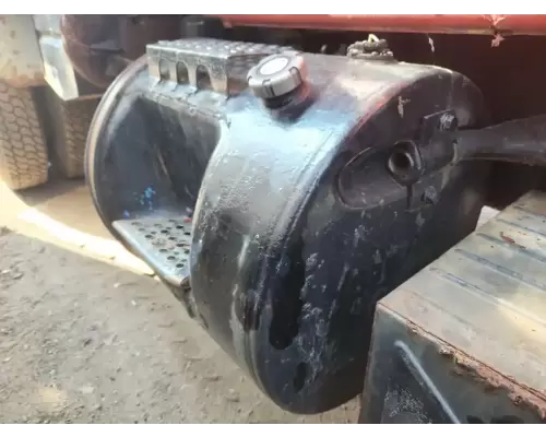 Mack RD686SX Fuel Tank