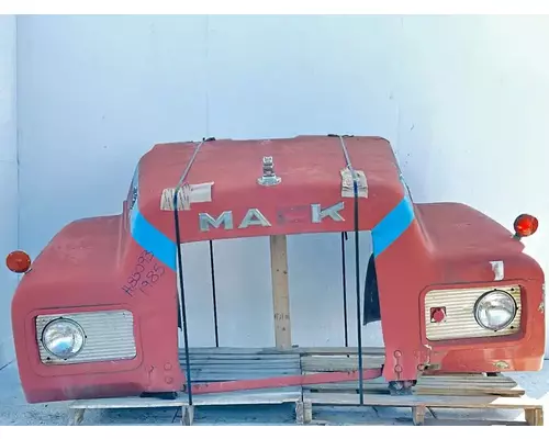 Mack RD686SX Hood