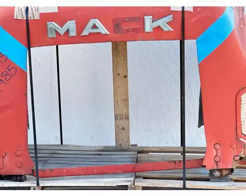 Mack RD686SX Hood