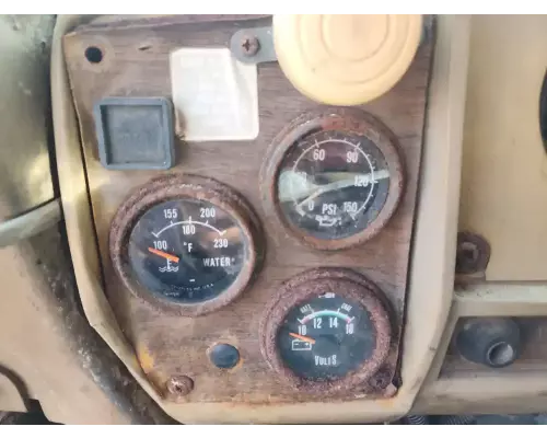 Mack RD686SX Instrument Cluster