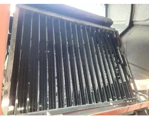 Mack RD686SX Radiator