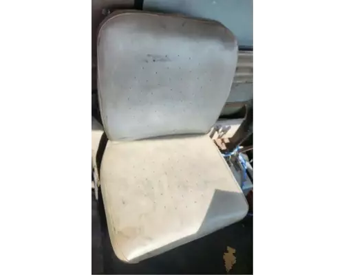 Mack RD686SX Seat, Front