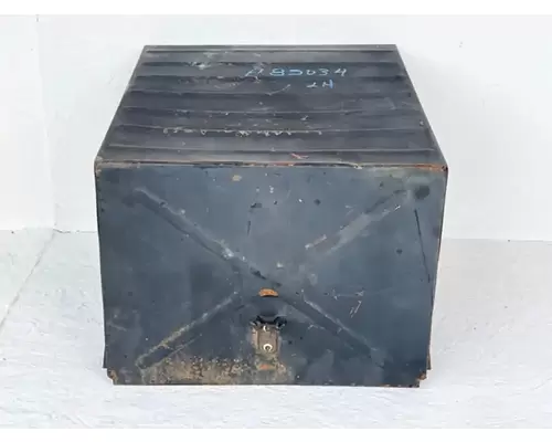 Mack RD688SX Battery Box