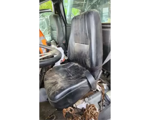 Mack RD688SX Seat, Front