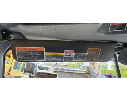 Mack RD688SX Sun Visor (External)